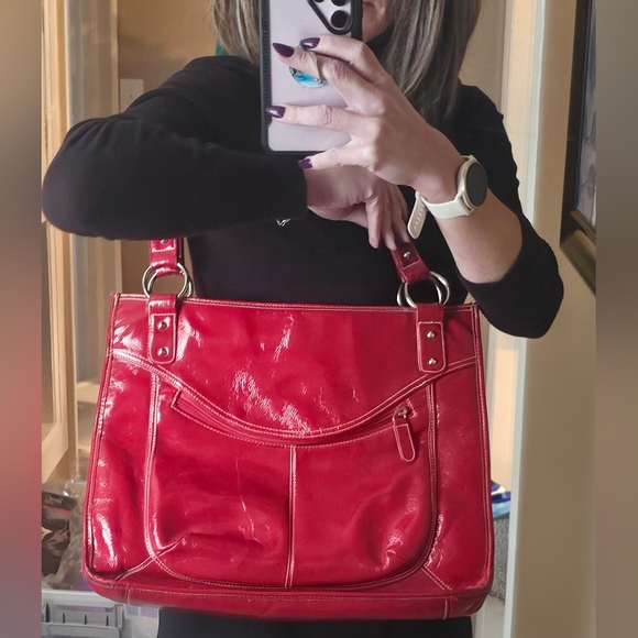 Red Patent Leather Women's Tote/purse - Picture 11 of 14